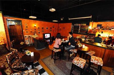 跨界新生 一家被電商沖擊的服裝店如何逆襲美發(fā)飾品市場